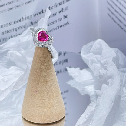 Dainty Rose Pink Topaz Ring | Heart Shaped Gemstone Jewelry，A Mother’s Day Gift She’ll Cherish