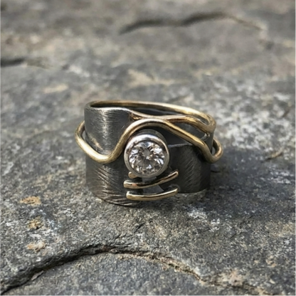 Vintage Dark Silver Zirconia Ring