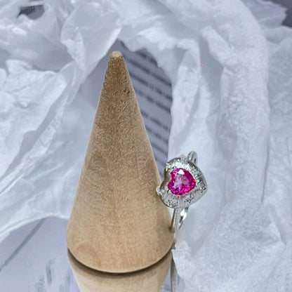 Dainty Rose Pink Topaz Ring | Heart Shaped Gemstone Jewelry，A Mother’s Day Gift She’ll Cherish