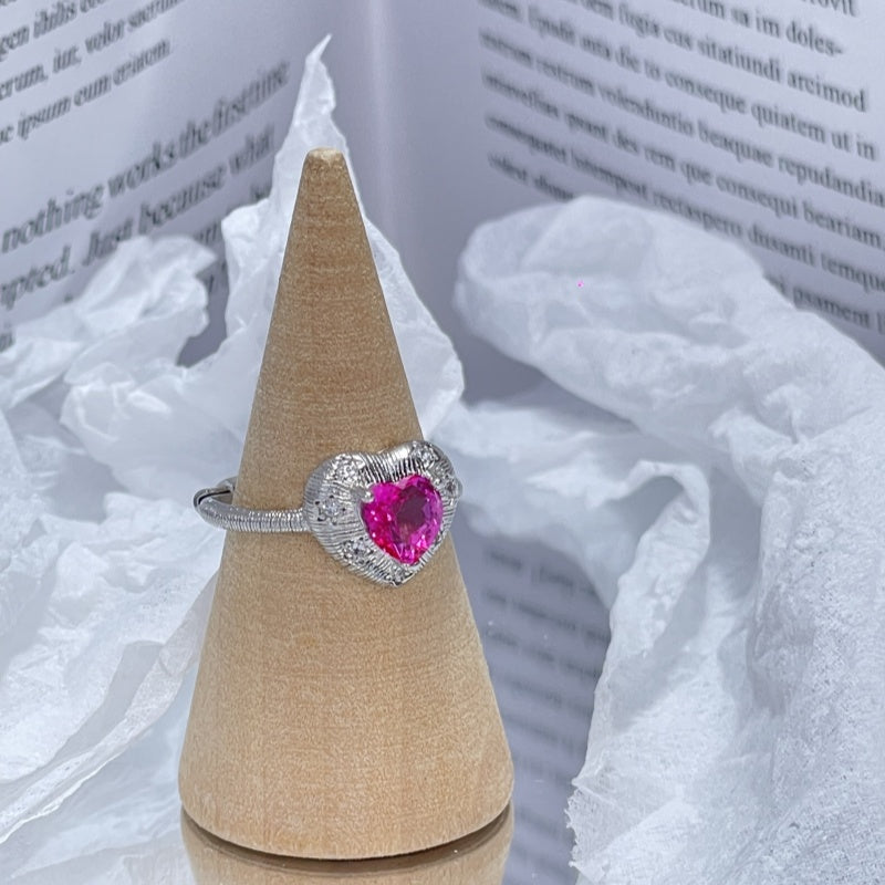 Dainty Rose Pink Topaz Ring | Heart Shaped Gemstone Jewelry，A Mother’s Day Gift She’ll Cherish