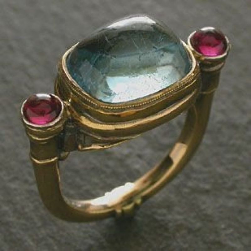 Fashionable Square Ring
