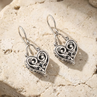 Vintage Elegant Heart Pattern Pendant Earrings