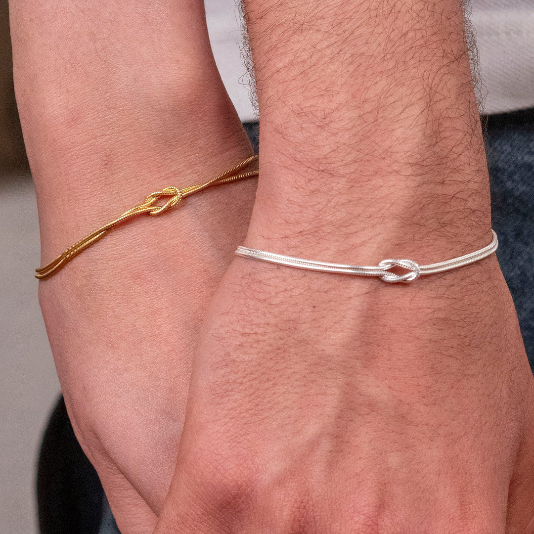 For Love - Infinity Knot Bracelet