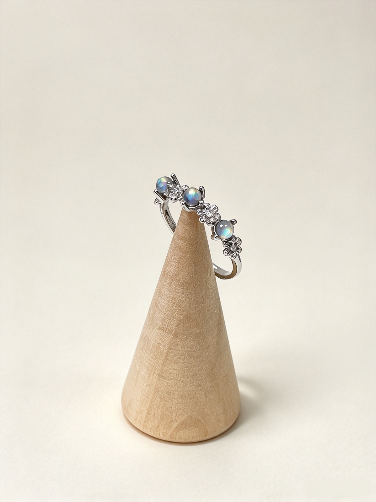Natural Grey Moonstone Floral Ring, Delicate S925 Labradorite Ring for Women