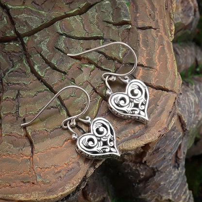 Vintage Elegant Heart Pattern Pendant Earrings