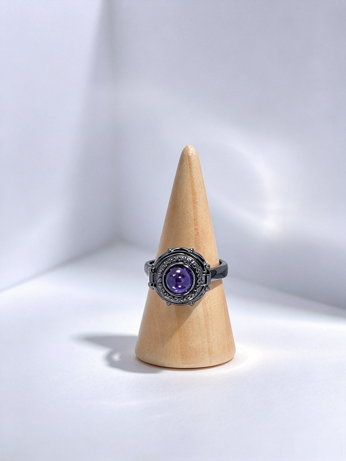 Gothic Openable Locket Ring, Natural Round Amethyst, Gunmetal Vintage Keepsake Ring for Fragrance, Notes & Memorial Treasures