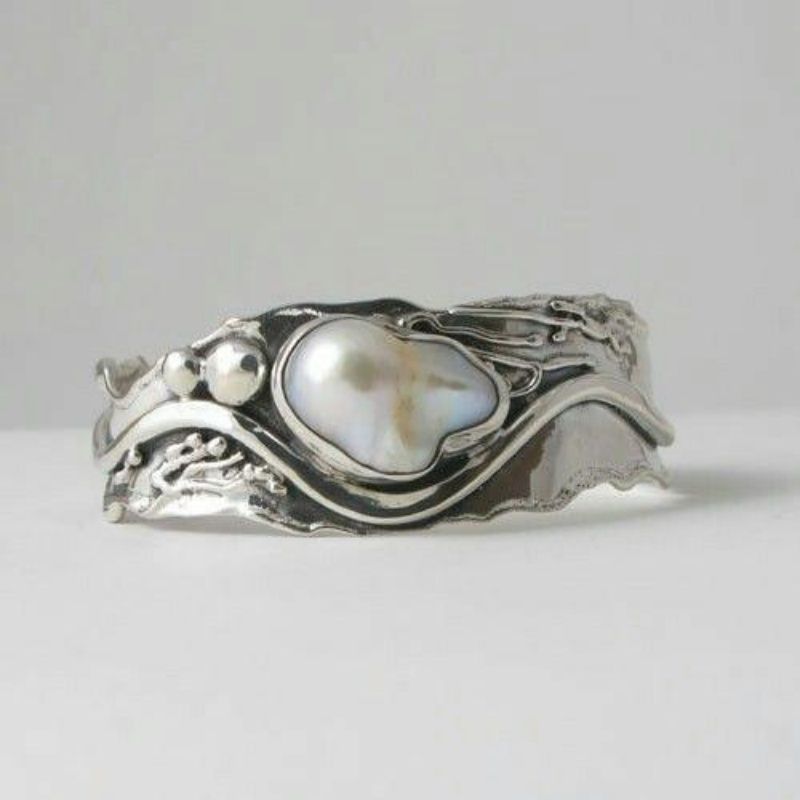 Vintage Pearl Irregular Ring