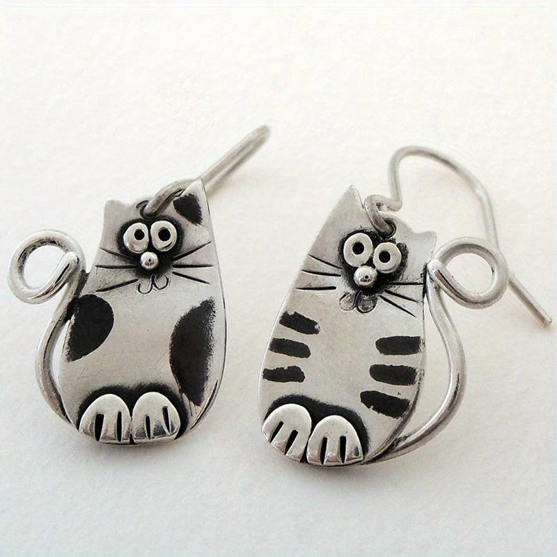 Vintage Creative Cute Cat Earrings