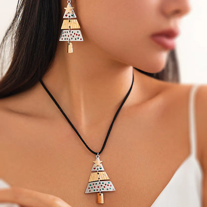 🎄Mixed Metal Christmas Tree Drop Earrings