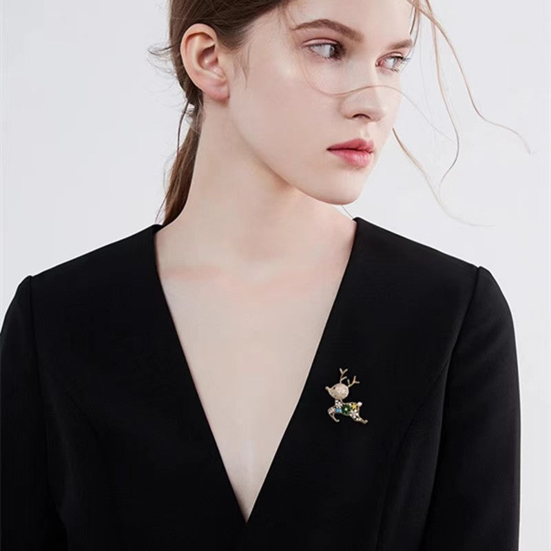 Deer Exquisite Zircon Brooch