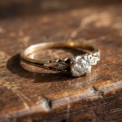 Vintage Zirconia Fine Gold Ring