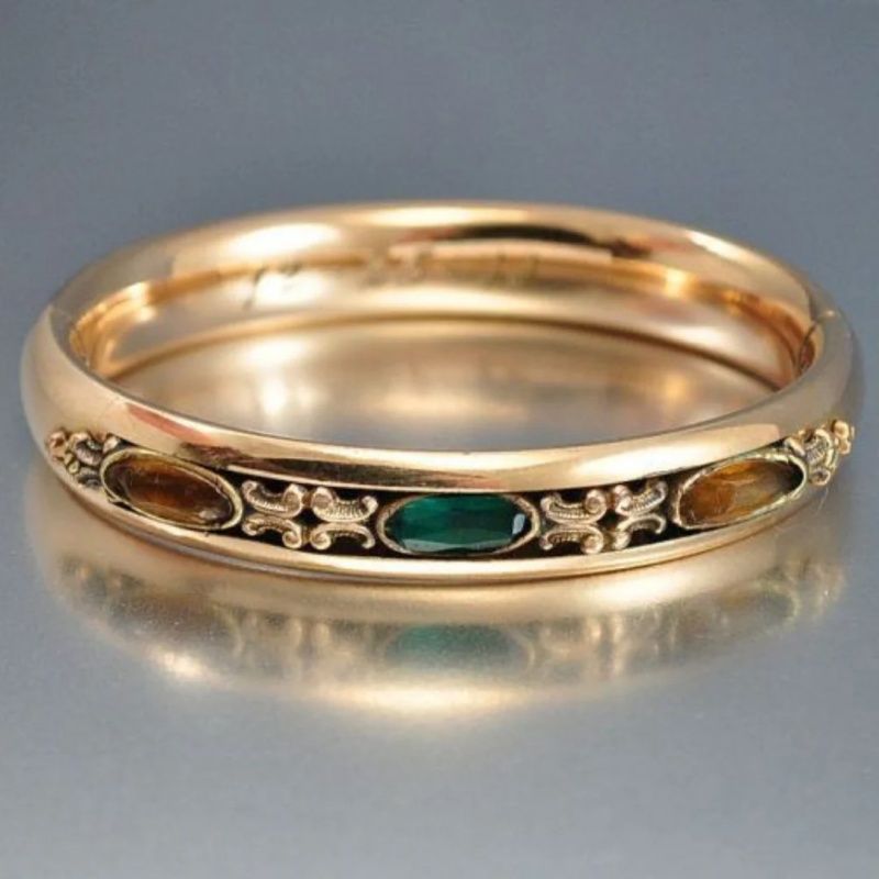 Colorful And Exquisite Diamond Studded Ring